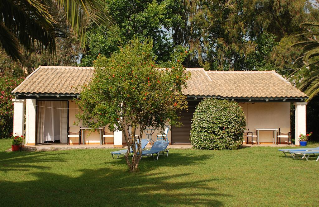 Lefkes Apartments Akharavi Chambre photo
