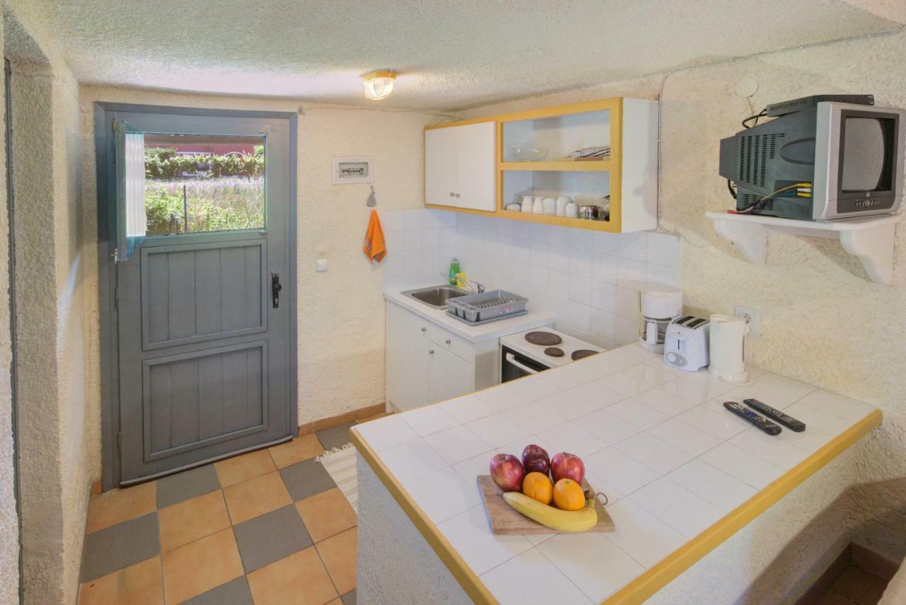 Lefkes Apartments Akharavi Extérieur photo