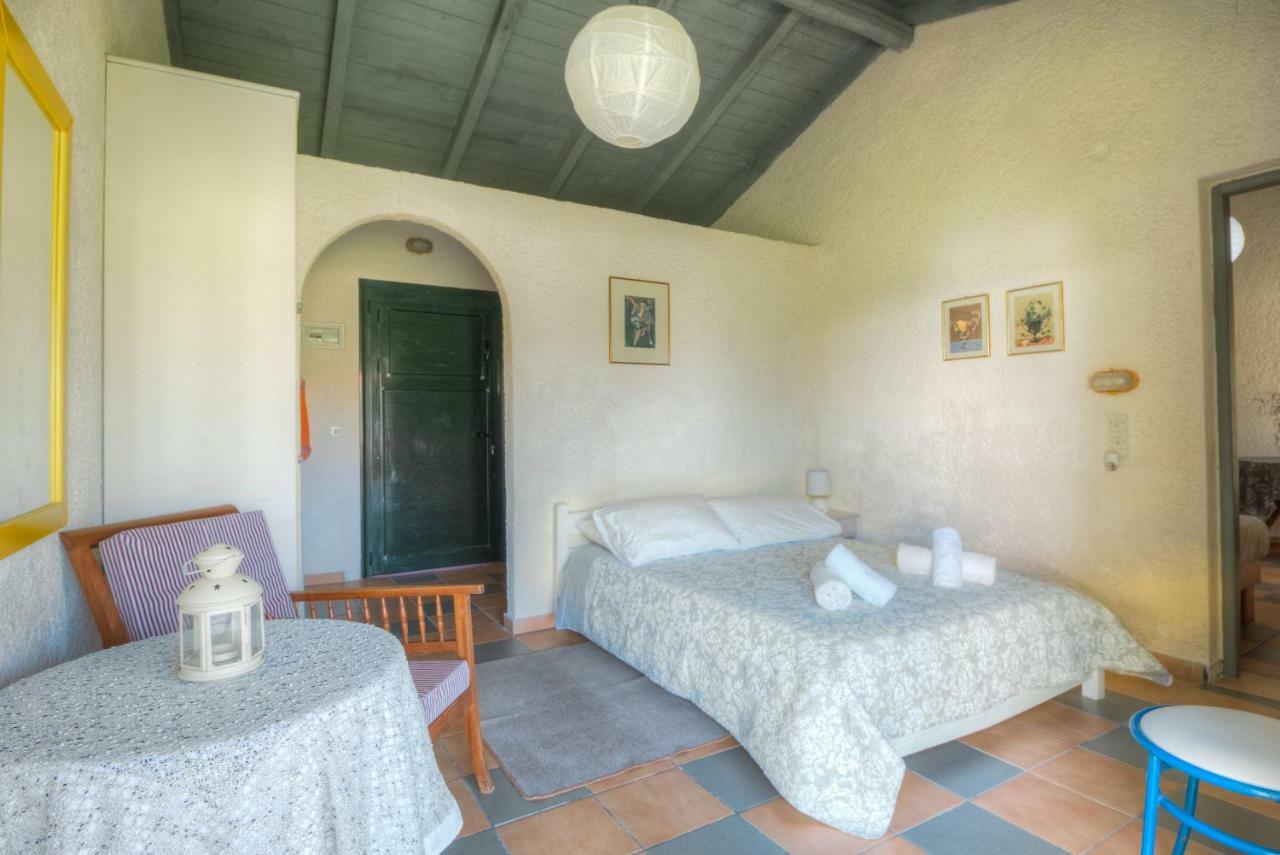 Lefkes Apartments Akharavi Extérieur photo