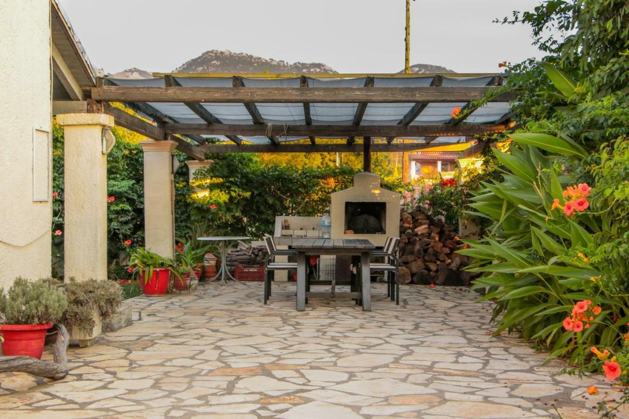 Lefkes Apartments Akharavi Extérieur photo