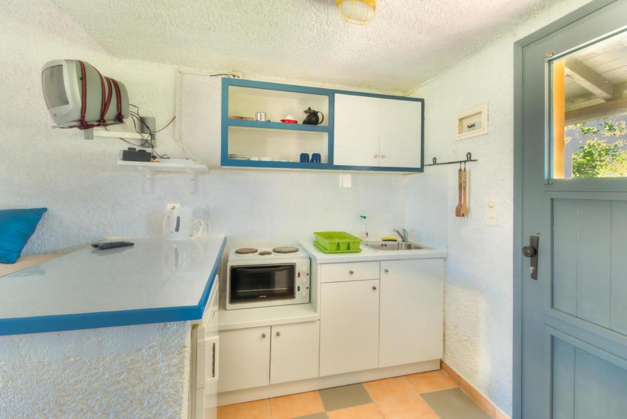 Lefkes Apartments Akharavi Extérieur photo